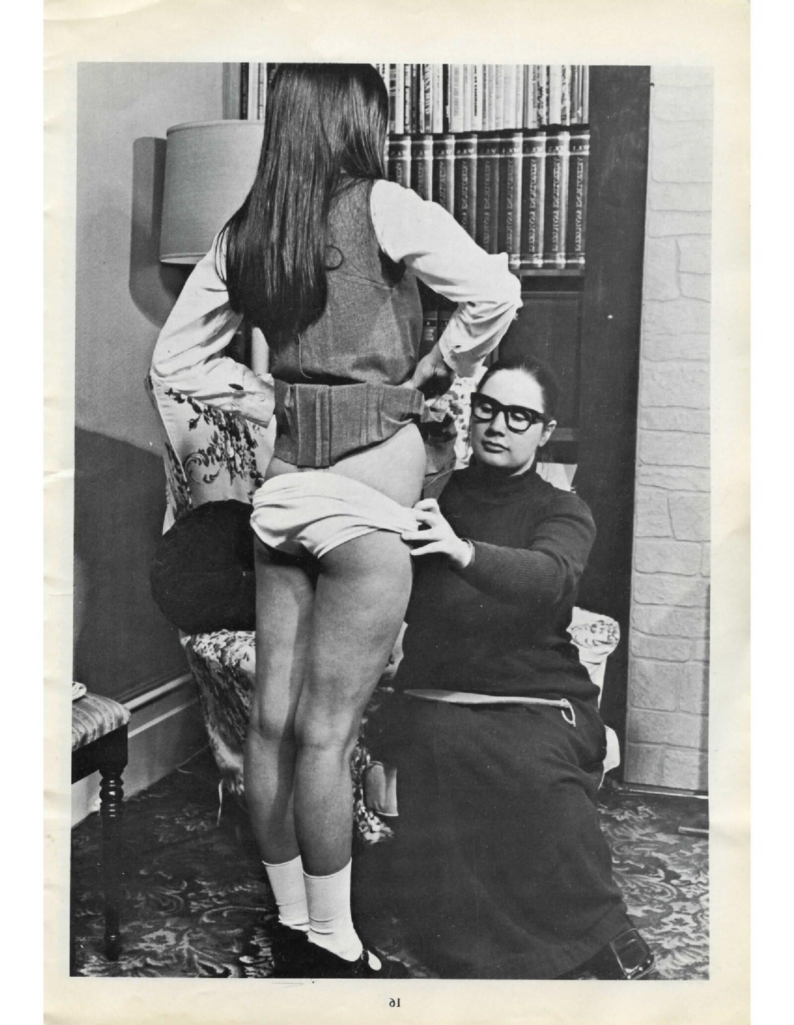 Retro Spanking Martinet Spanking Special