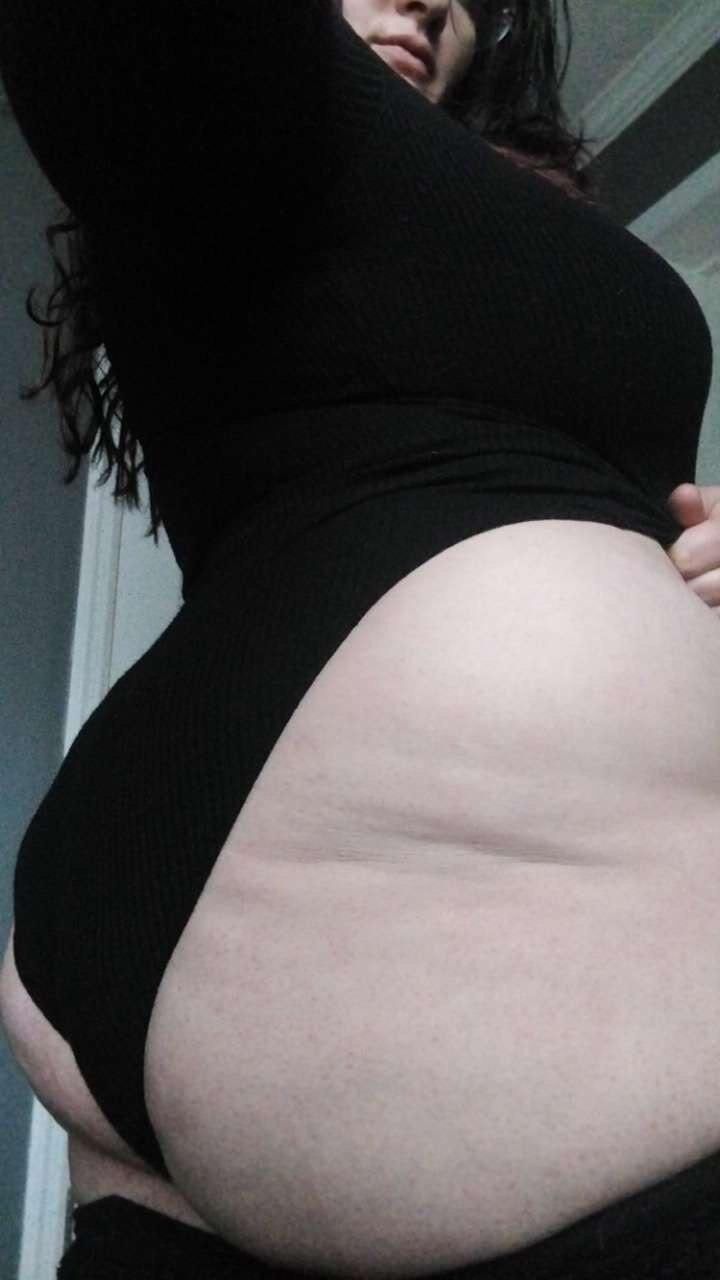 evilteddybearqueen on Insta she sells too 