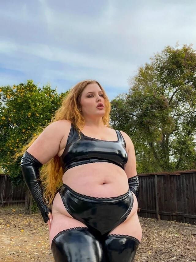 Aura Big Ass Big Boobs Redhead BBW Model Mixed Hot Shots