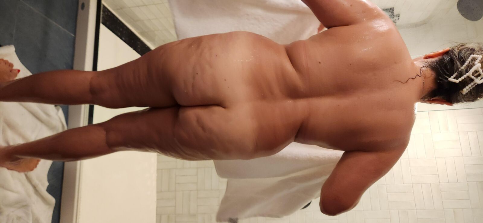 Chubby Latina With Muffintop