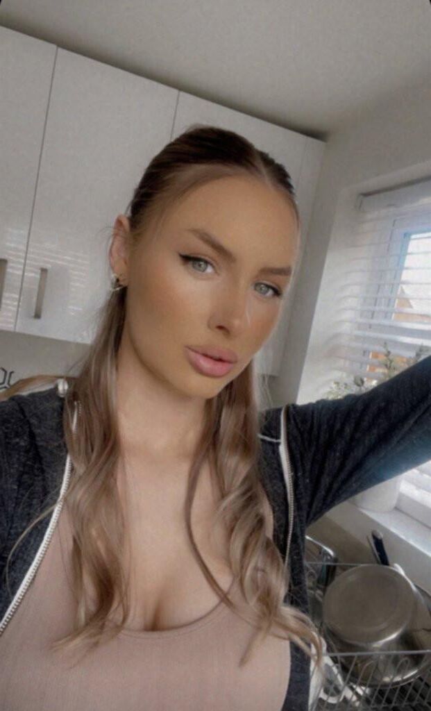 UK slut Chloe