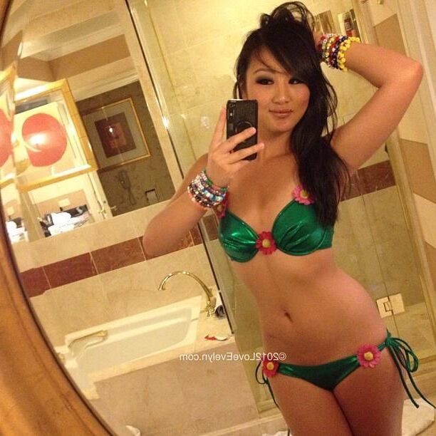 Der Höhepunkt asiatischer Selfies (Tumblr Babes)