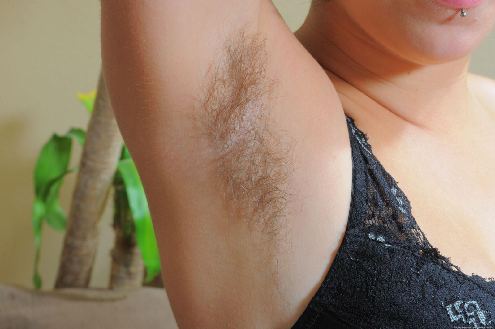 Hairy Zooey (zooASI_ xxx)