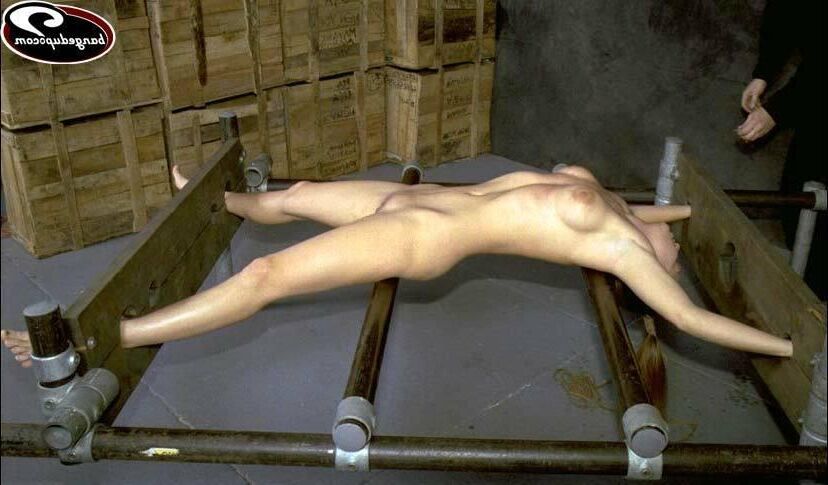 Der Sklavenmarkt eroberte entführte missbrauchte gebundene Kettenfolter