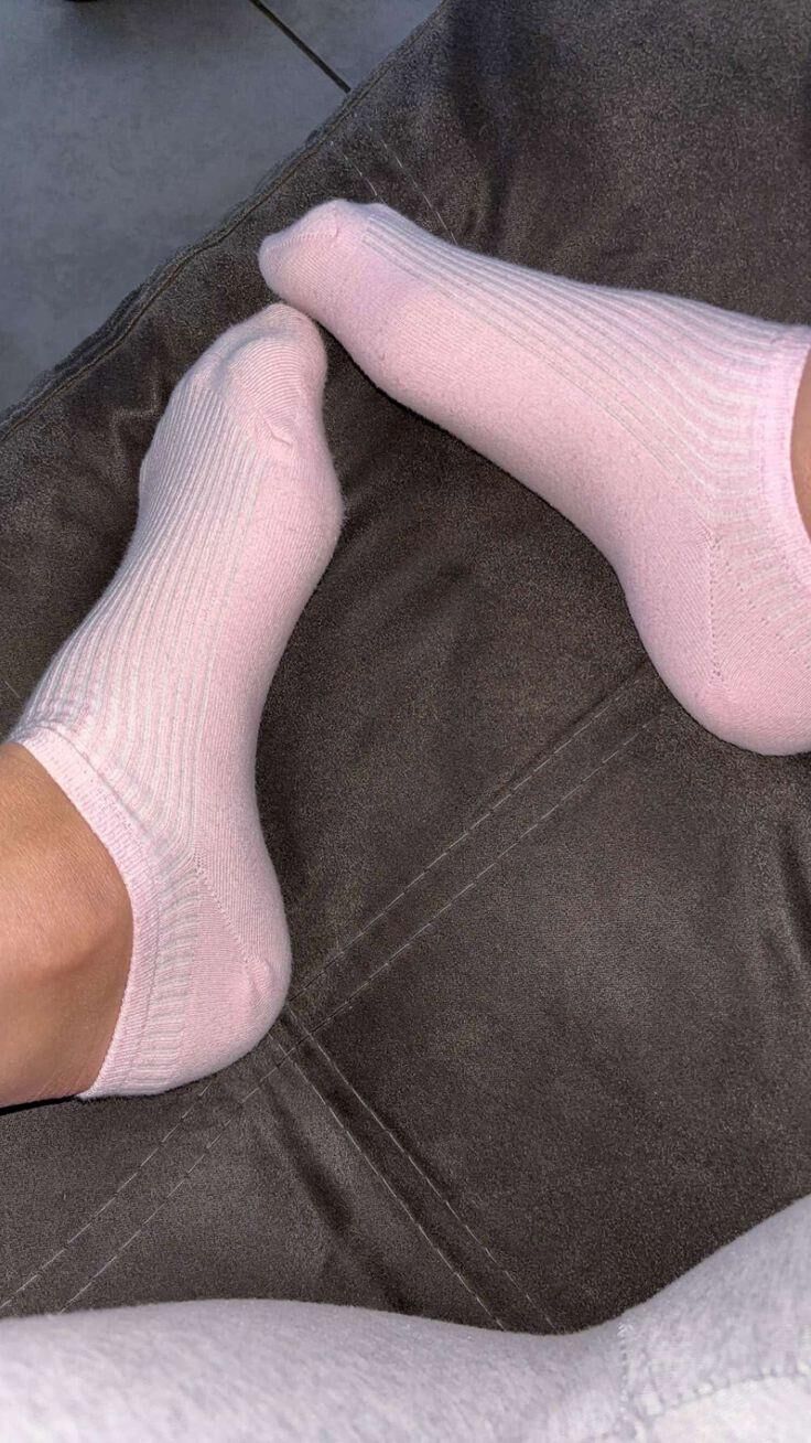 Chaussettes et femmes qui les portent!