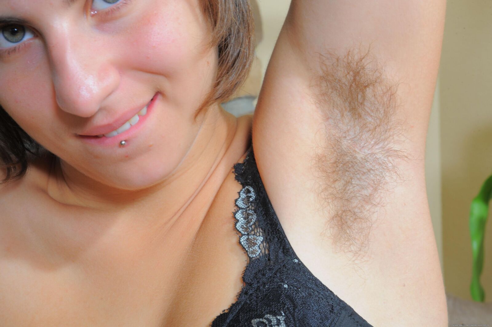 Hairy Zooey (zooASI_ xxx)
