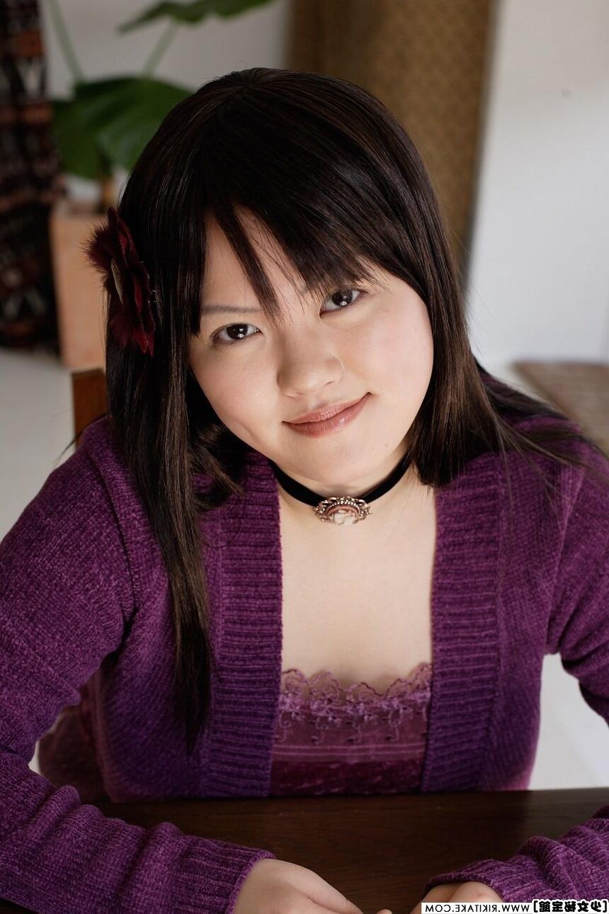 japanese nude model Riona Murakami