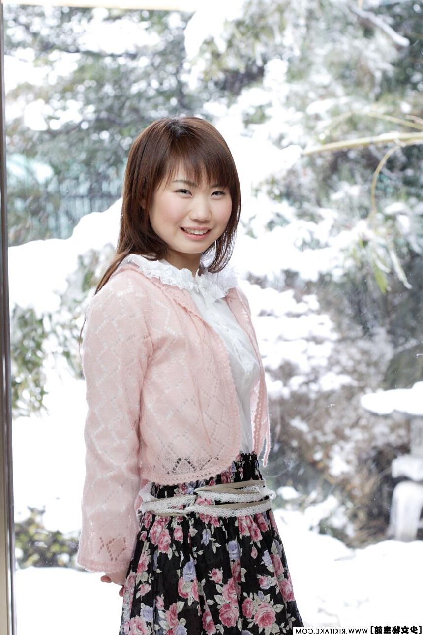 japanese nude model Miruku Nakane