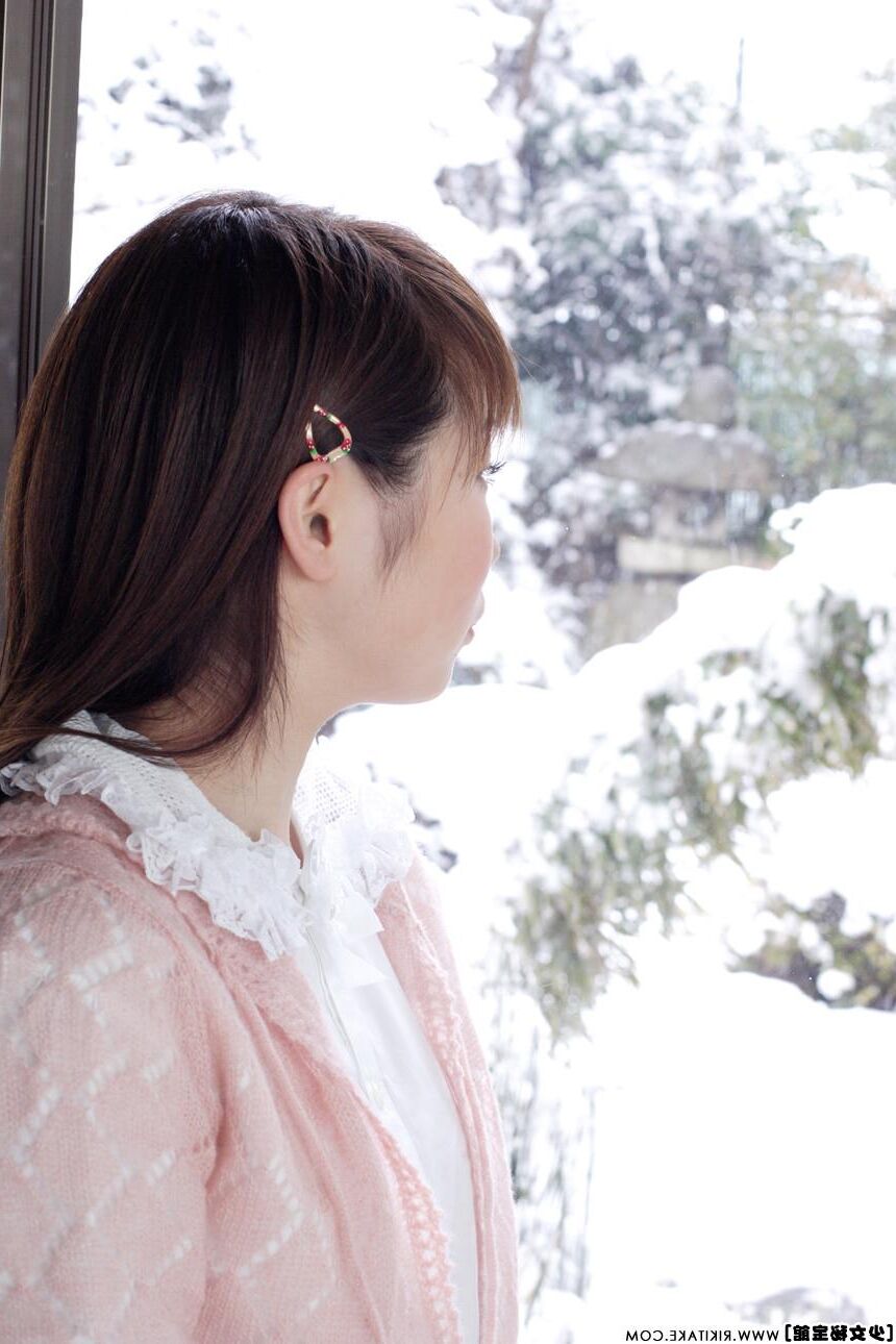 japanese nude model Miruku Nakane