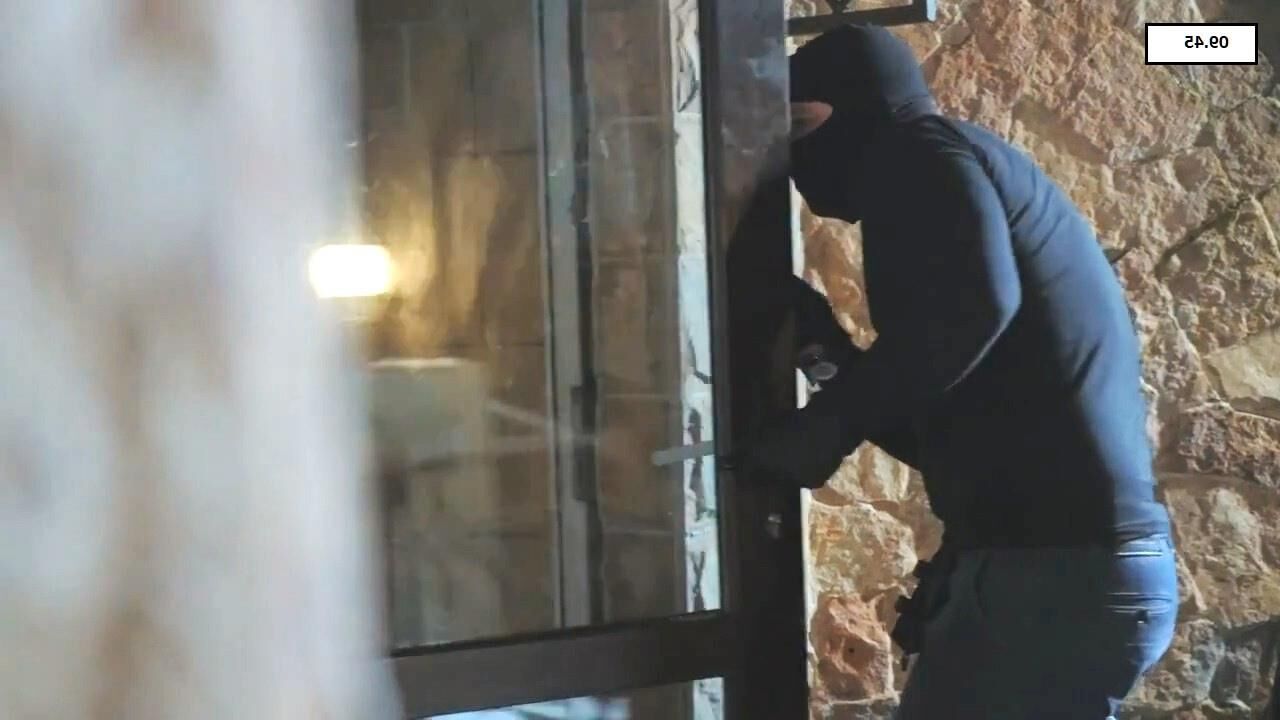 Home Invasion Zeitlinie