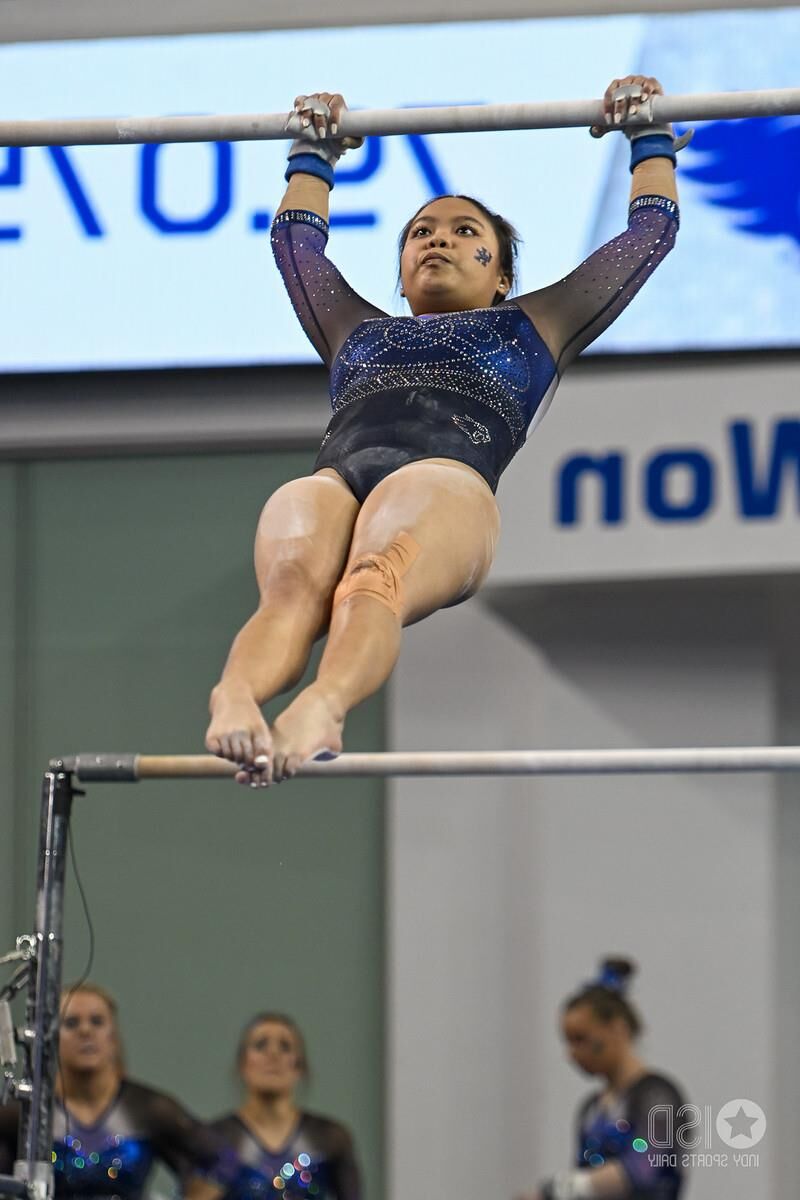 Very Hot College Gymnasts Part 