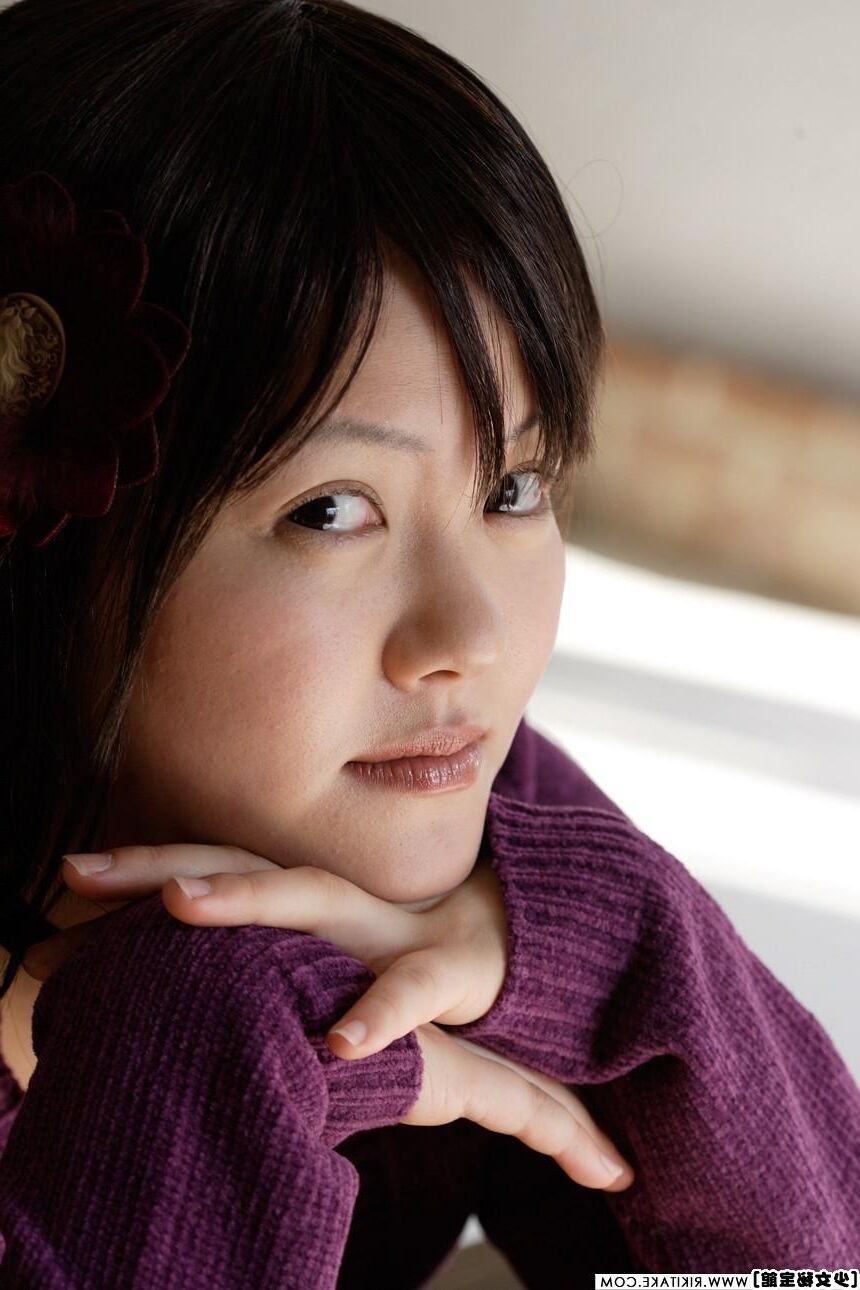 japanese nude model Riona Murakami