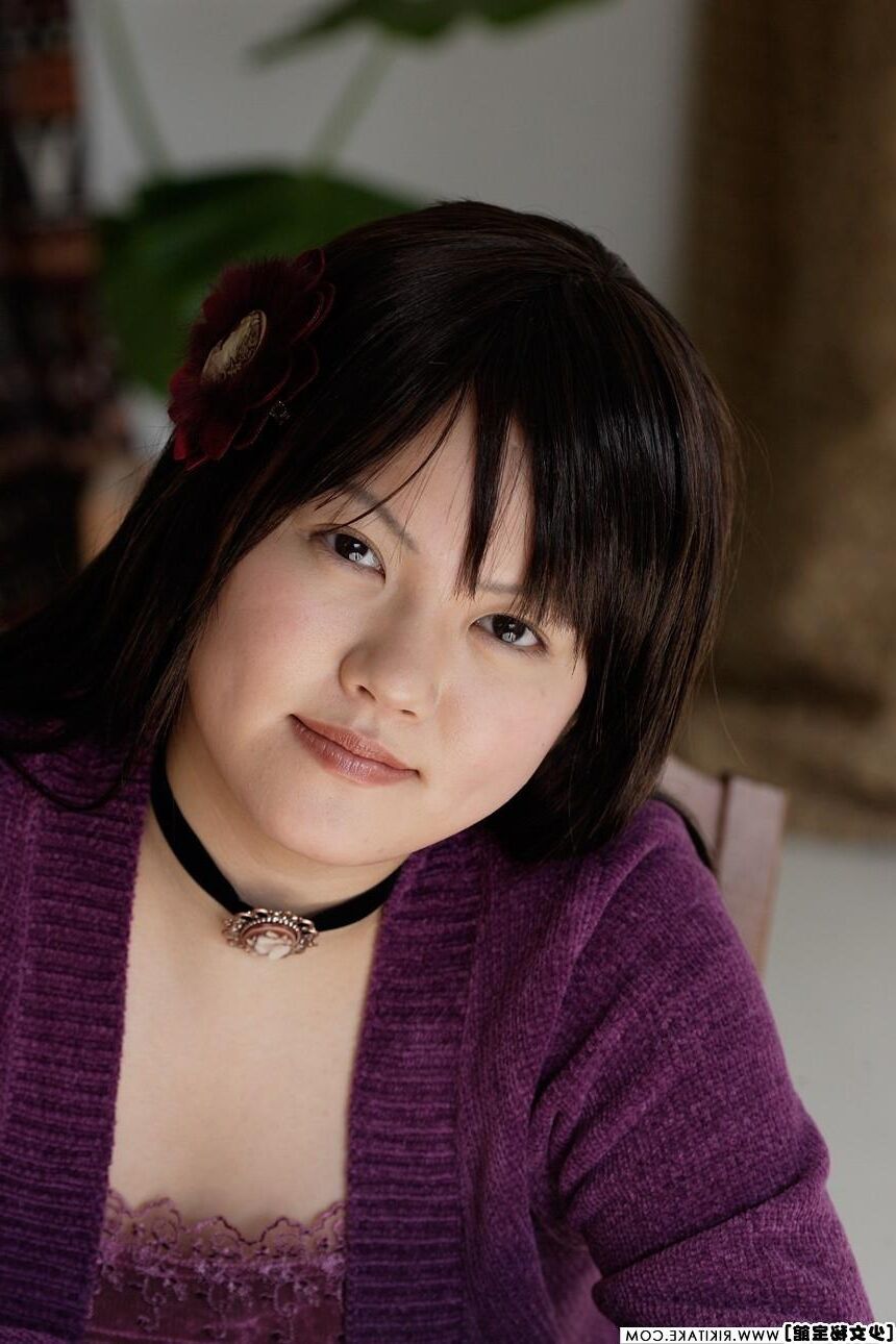 japanese nude model Riona Murakami