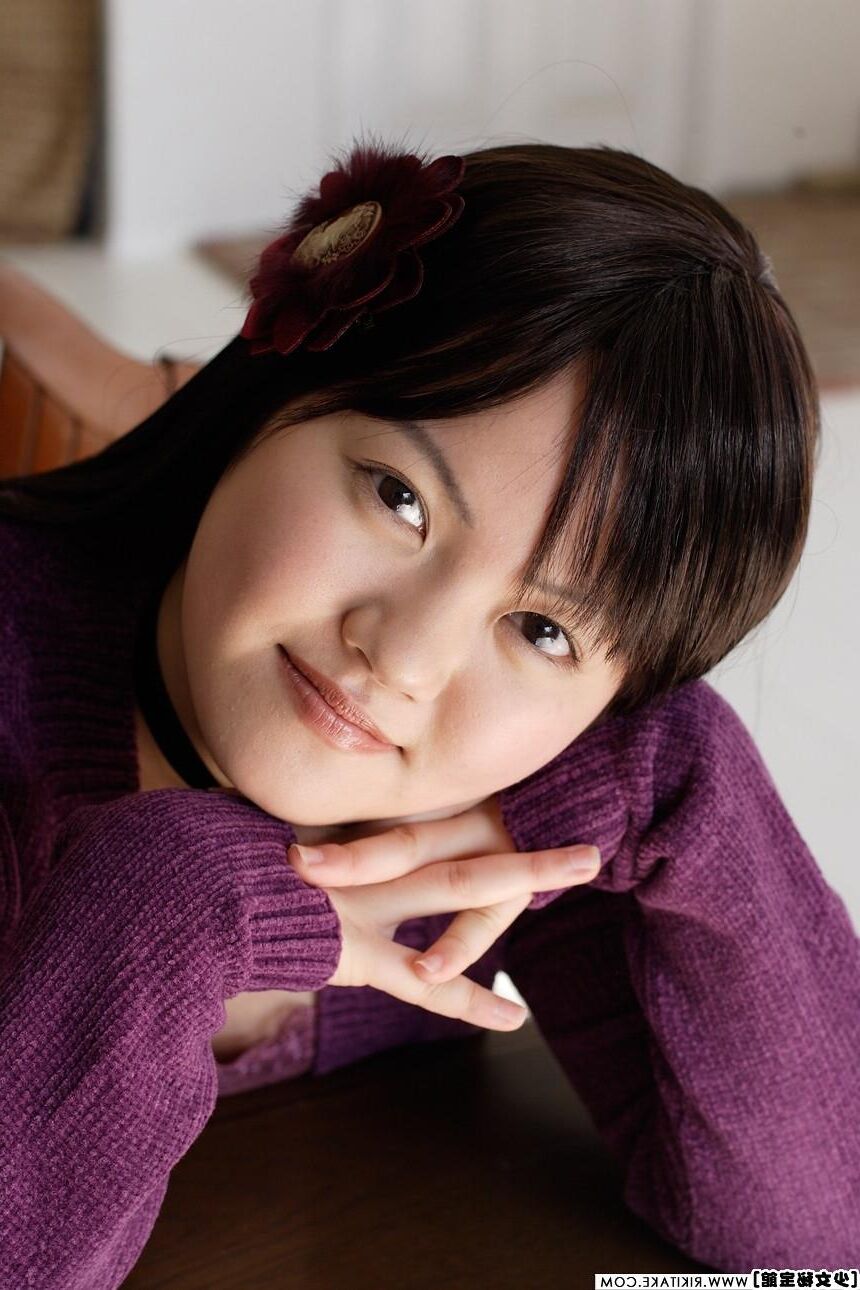 japanese nude model Riona Murakami