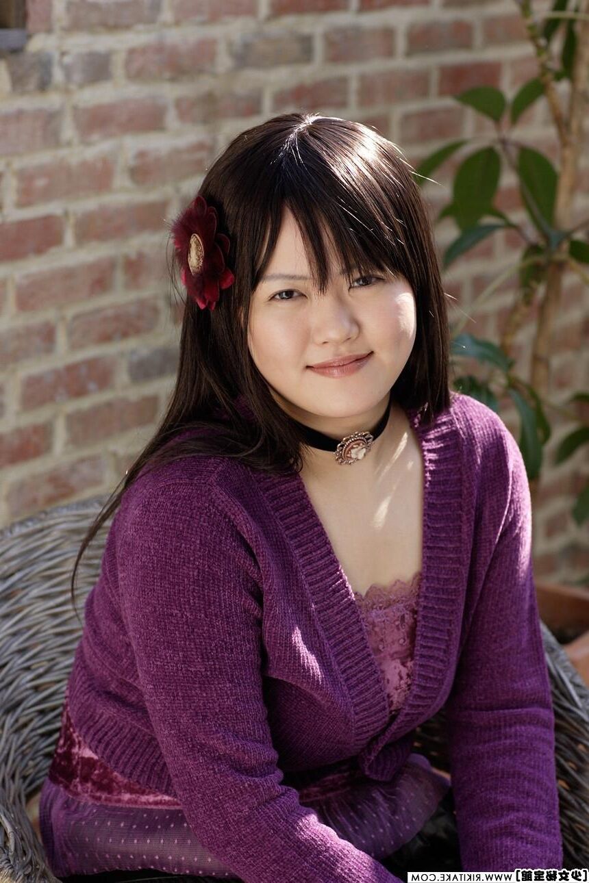 japanese nude model Riona Murakami