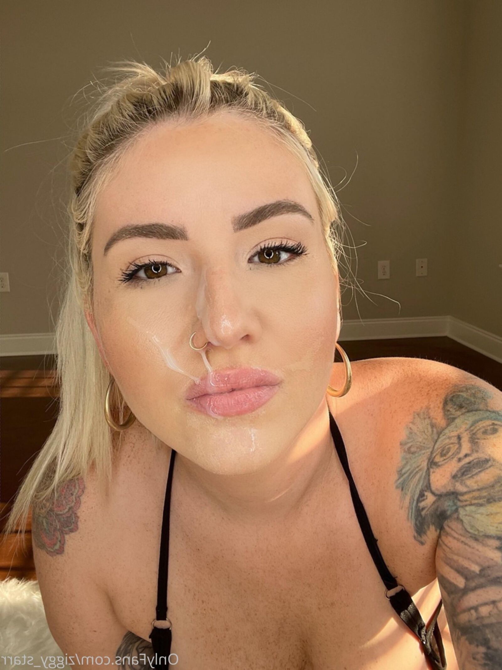 brittny big ass big titsゴージャスなブロンドの女の子ミックスホットショット