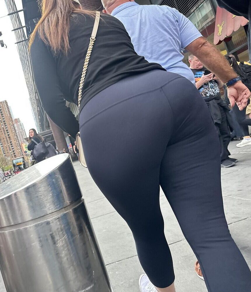 Ass Watching 