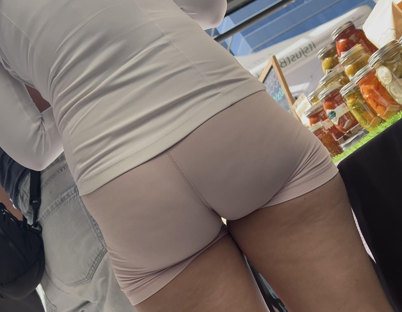 Ass Watching 