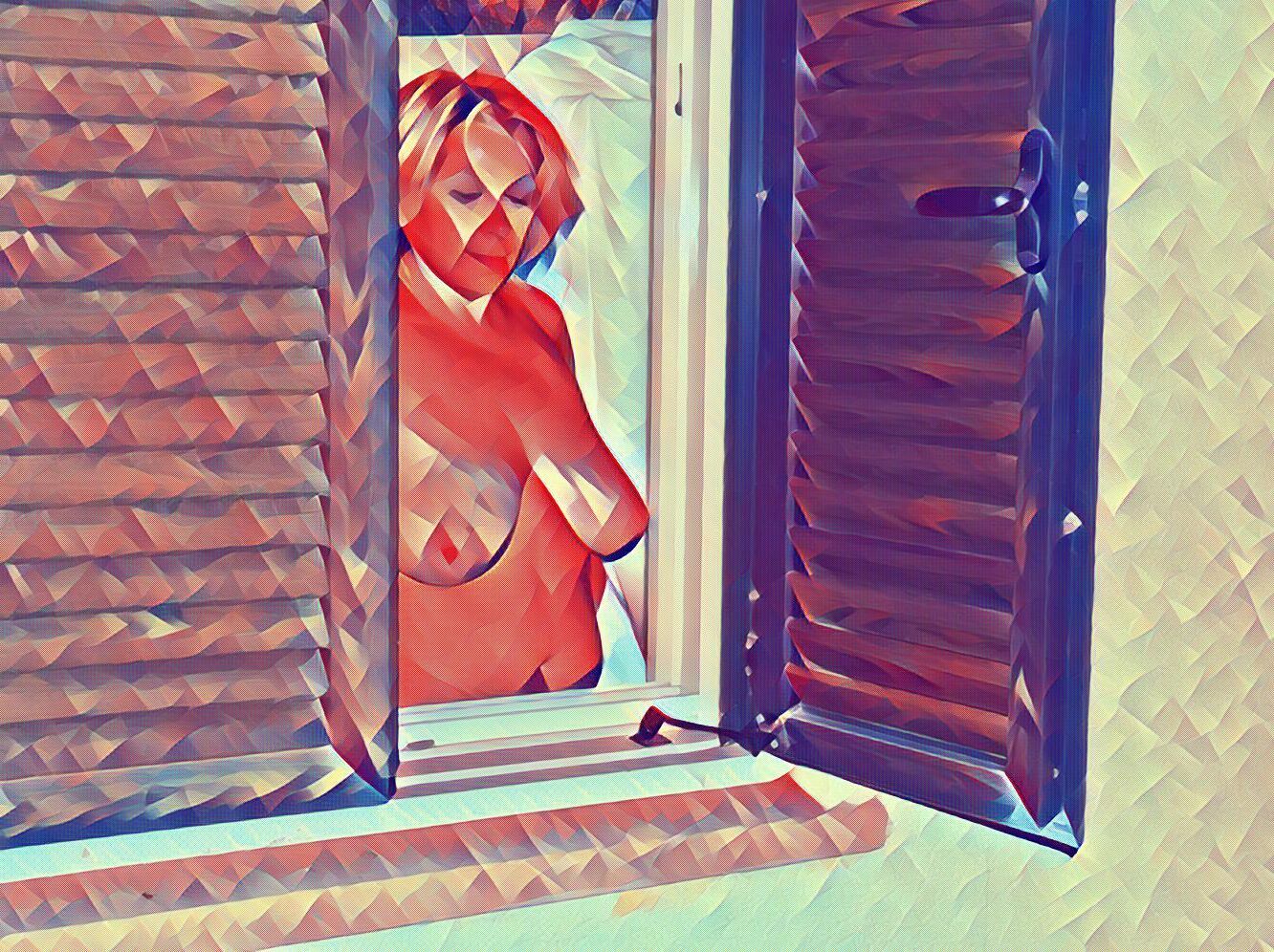 hot girls in windows#