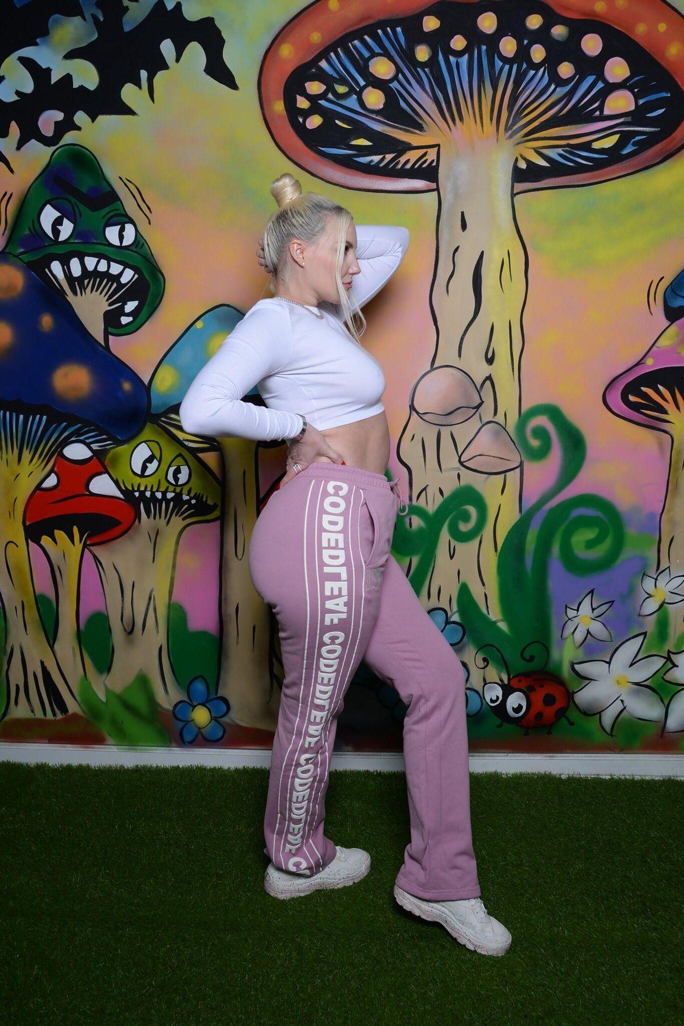 Lacey Big Ass Boobs Sexy Blonde Milf Mixed Hot Photos