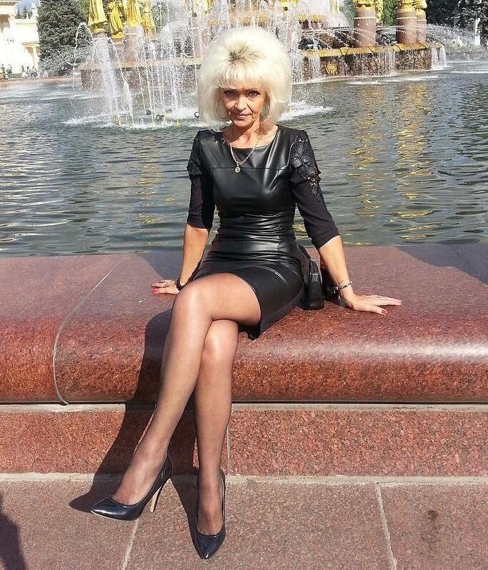 Жена на открытом воздухе