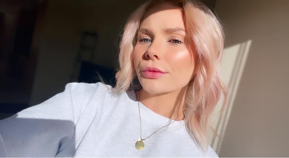 Sexy Rothaarige Taylor