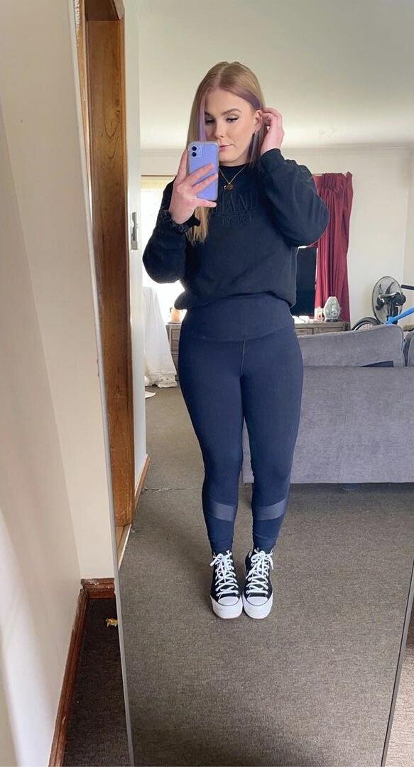 Sexy Rothaarige Taylor