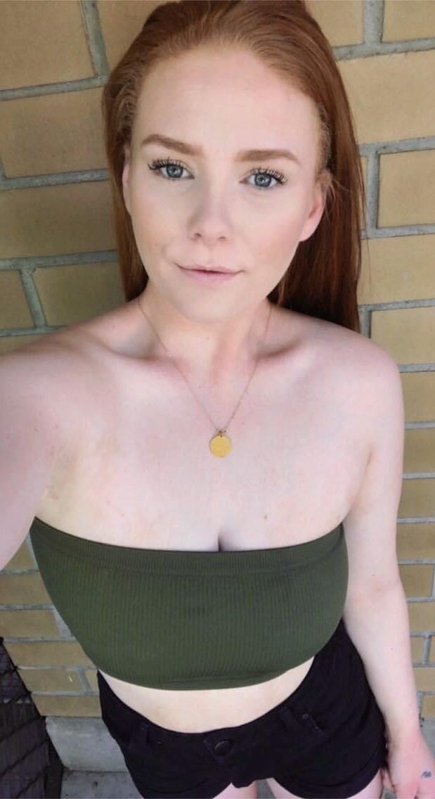 Sexy Rothaarige Taylor