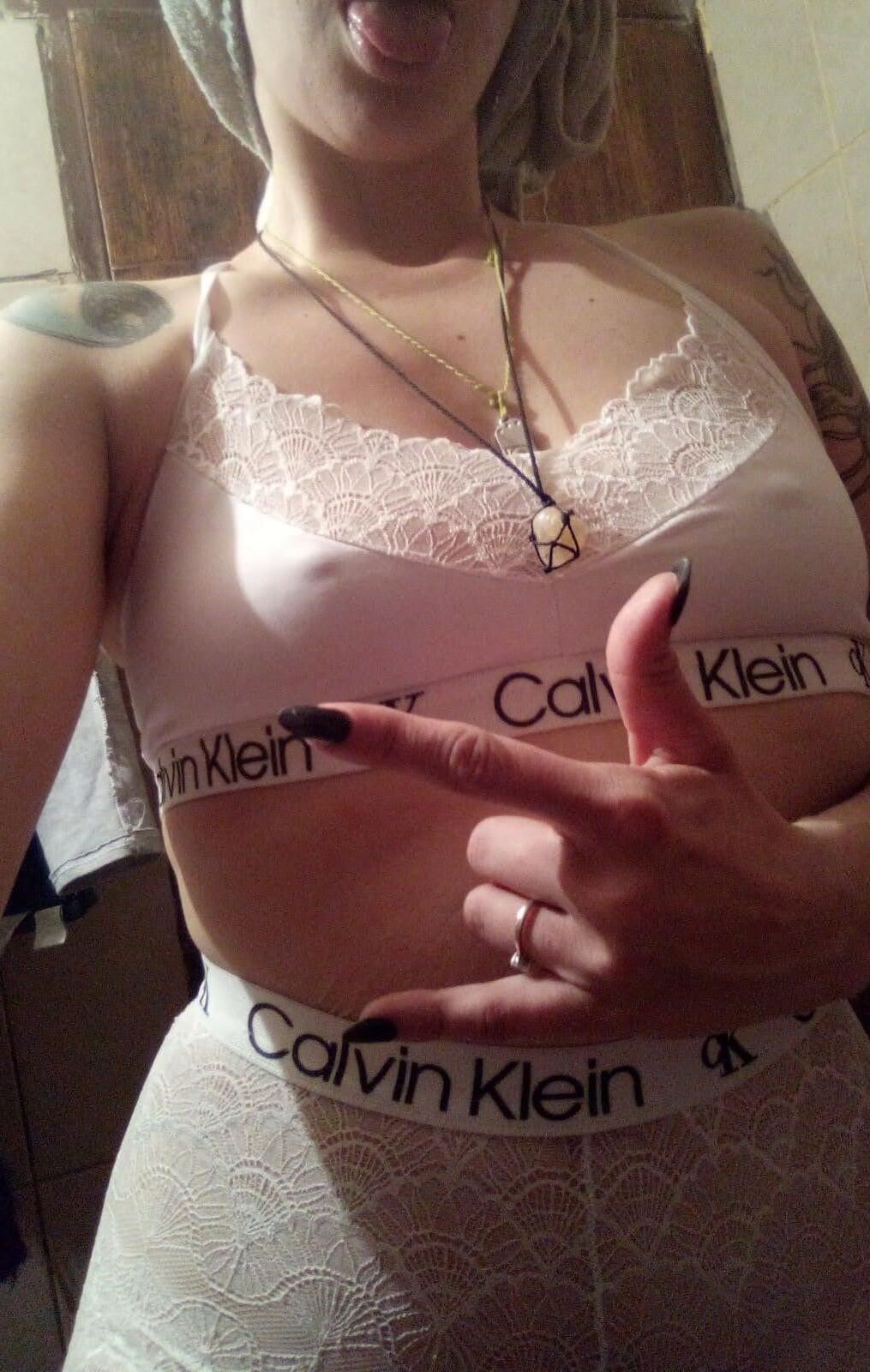 GF no trabalho tem que ser um webslut !! 
