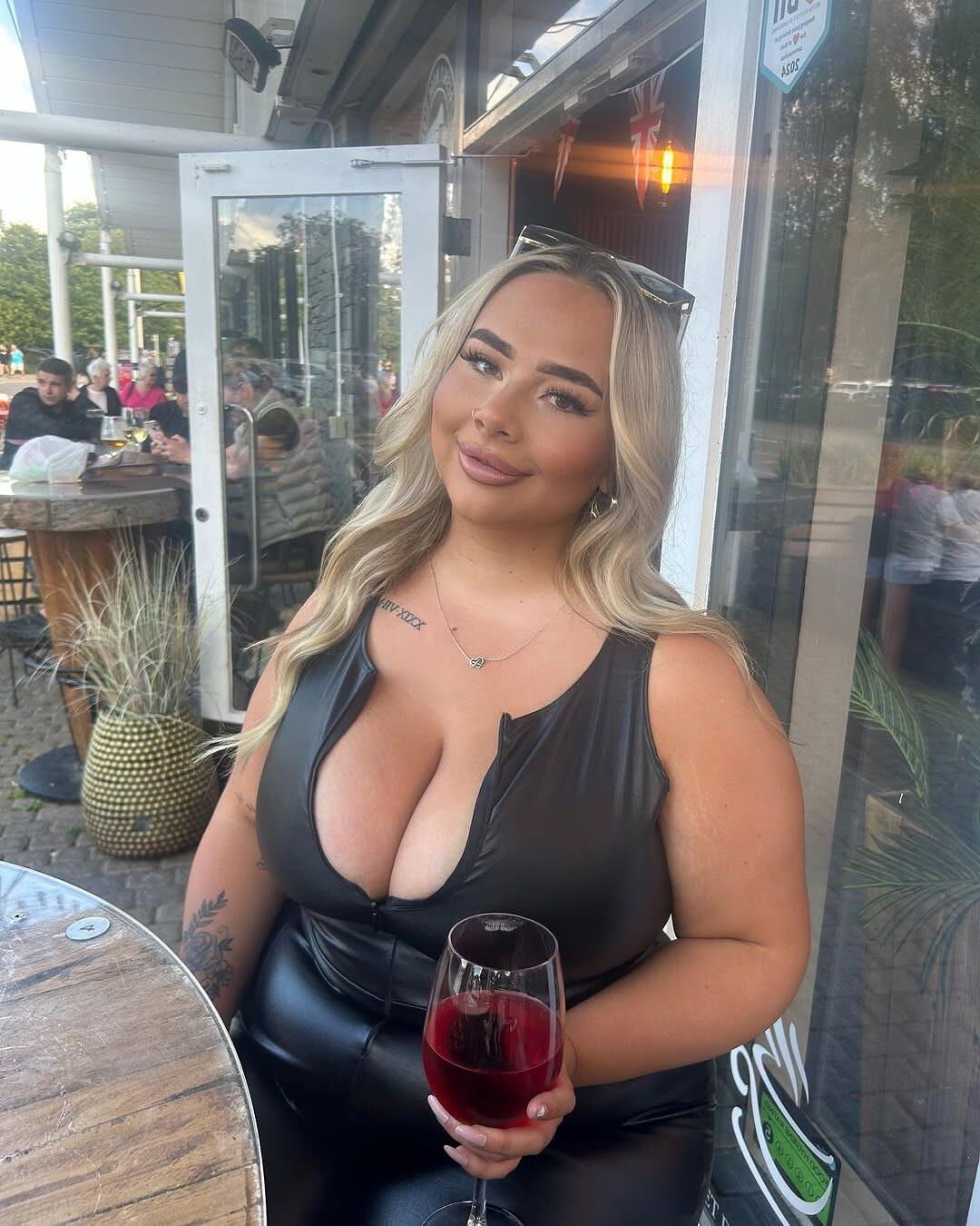 BBW não nu
