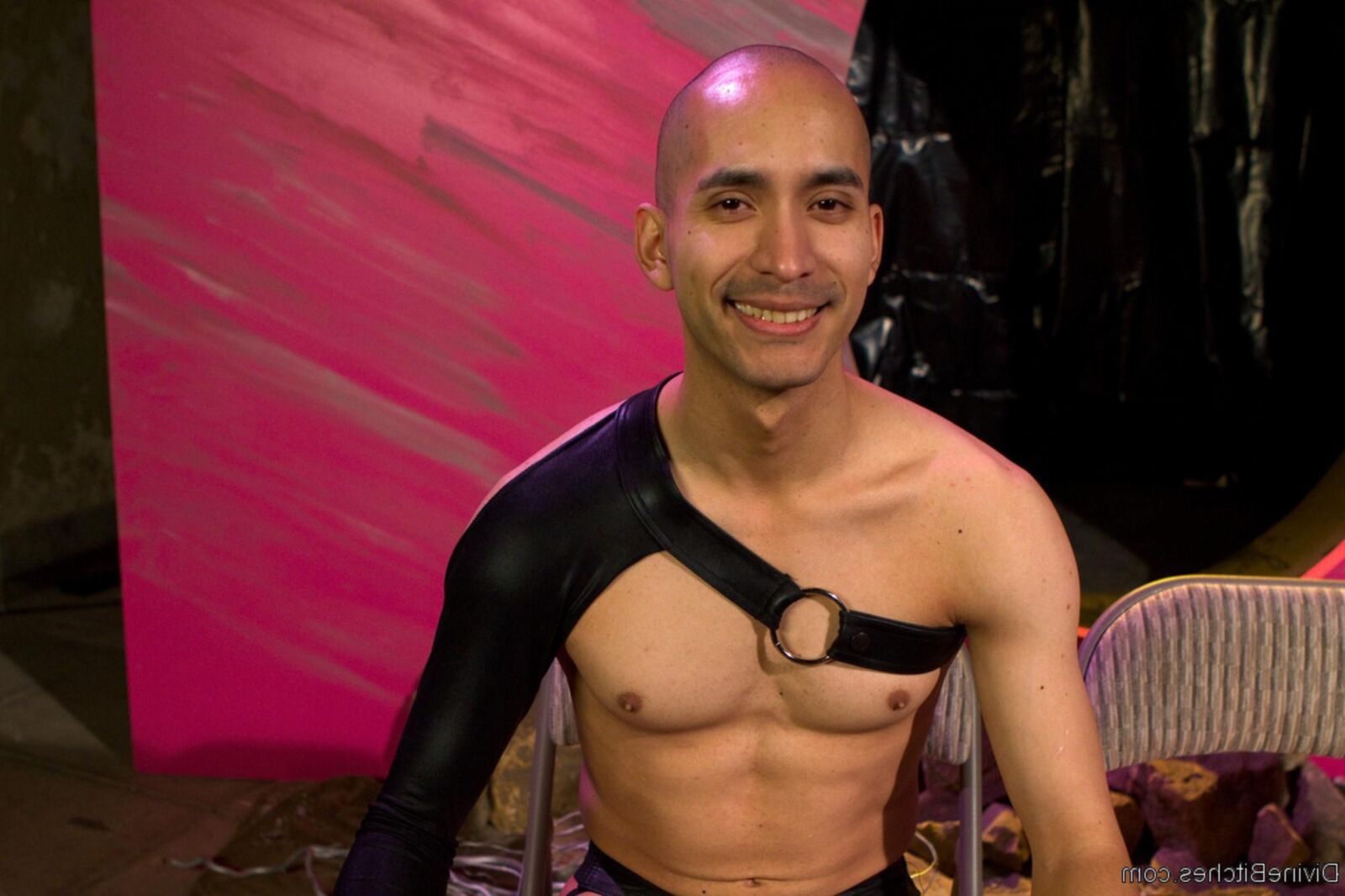 .. Lorelei Lee, Maitere Madeline Marlowe (Domina)