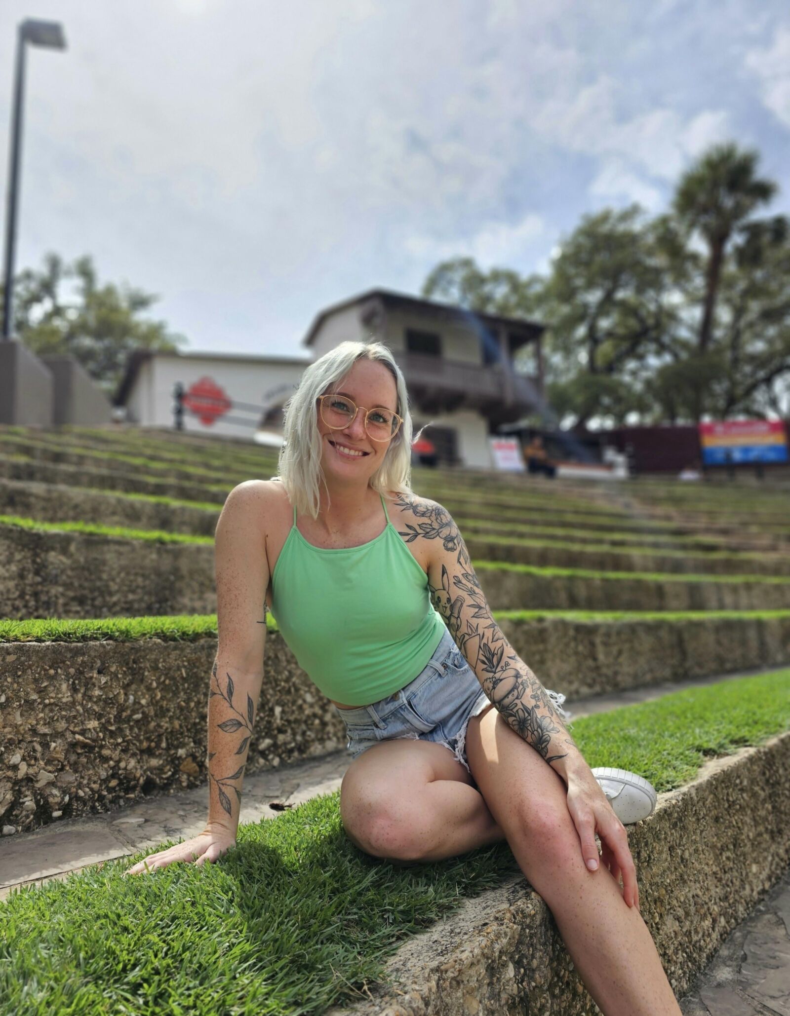 Flat -Chested Annie aus St. Louis