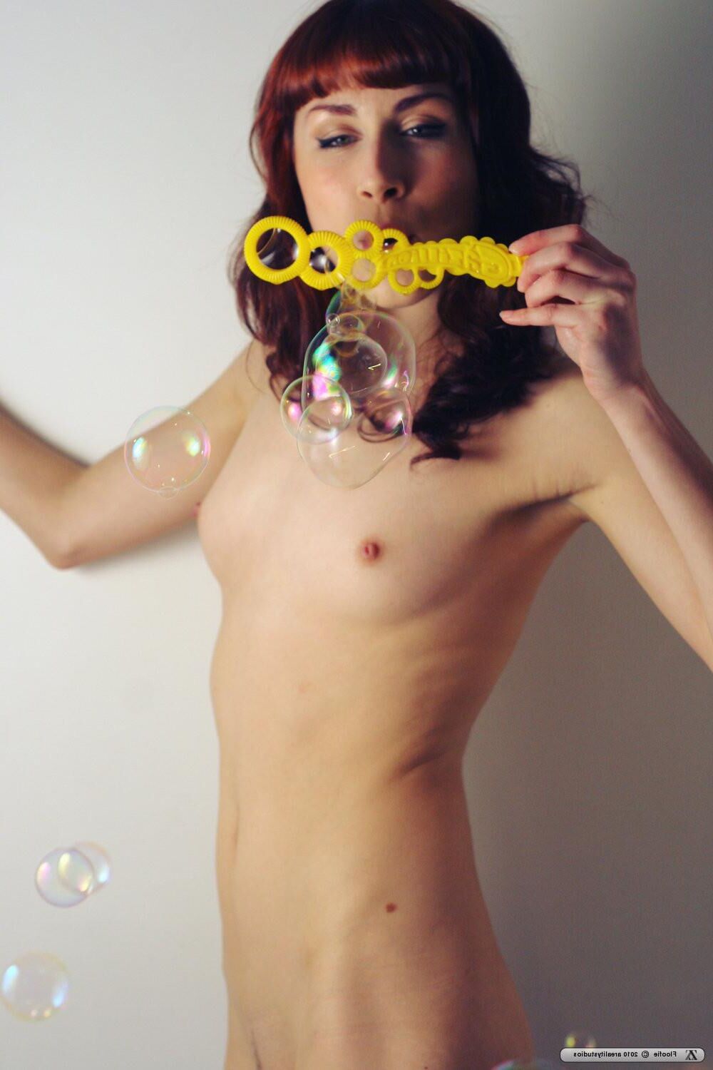 Zivity Floofie A Gazillion Bubbles (x)