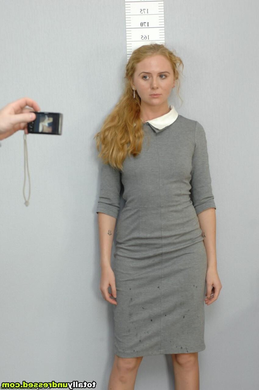 Graues Kleid