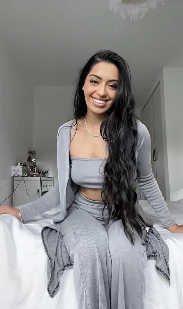 Sexy Punjabi slut Simrin