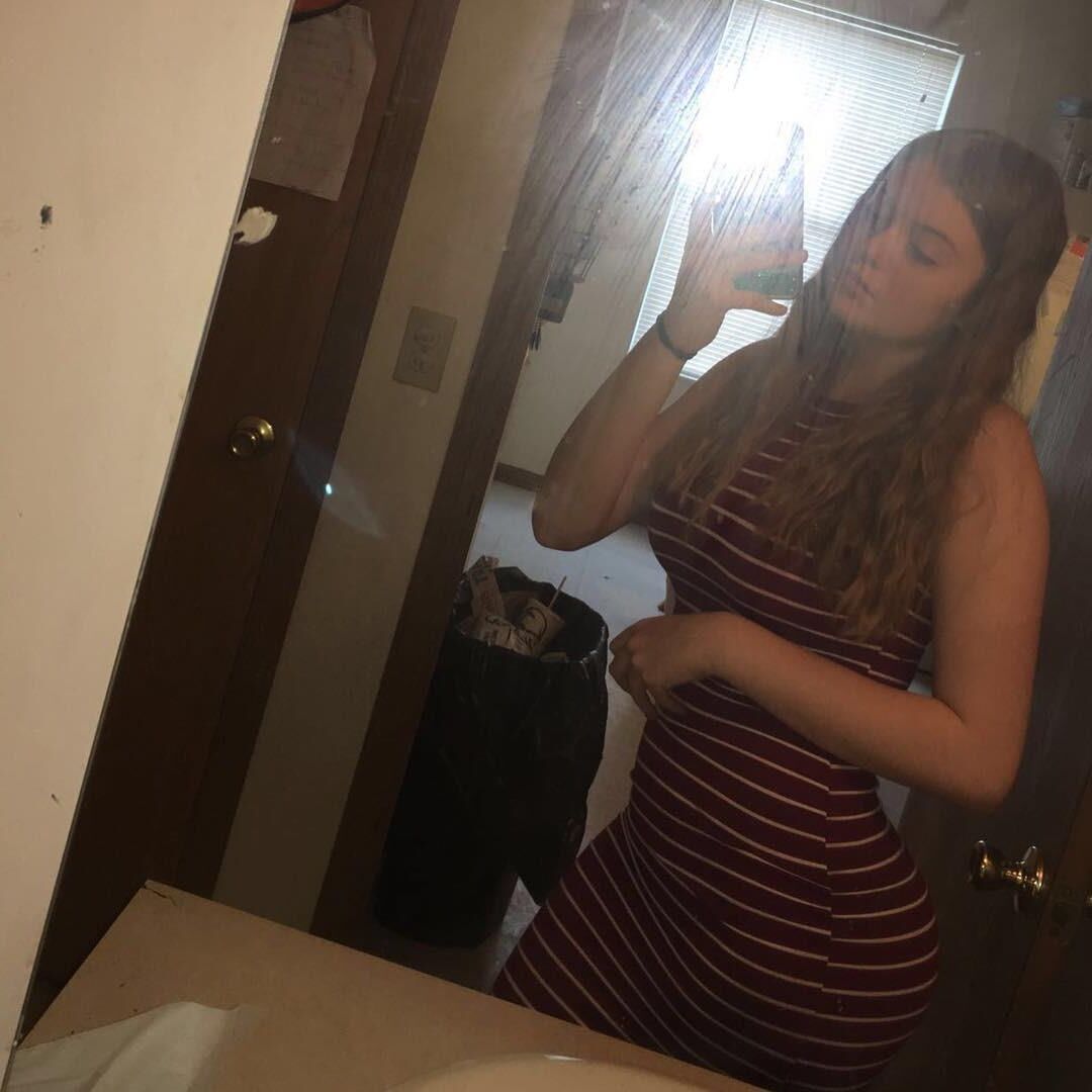 BBCの大学Snowbunny Pawg：Makenzie