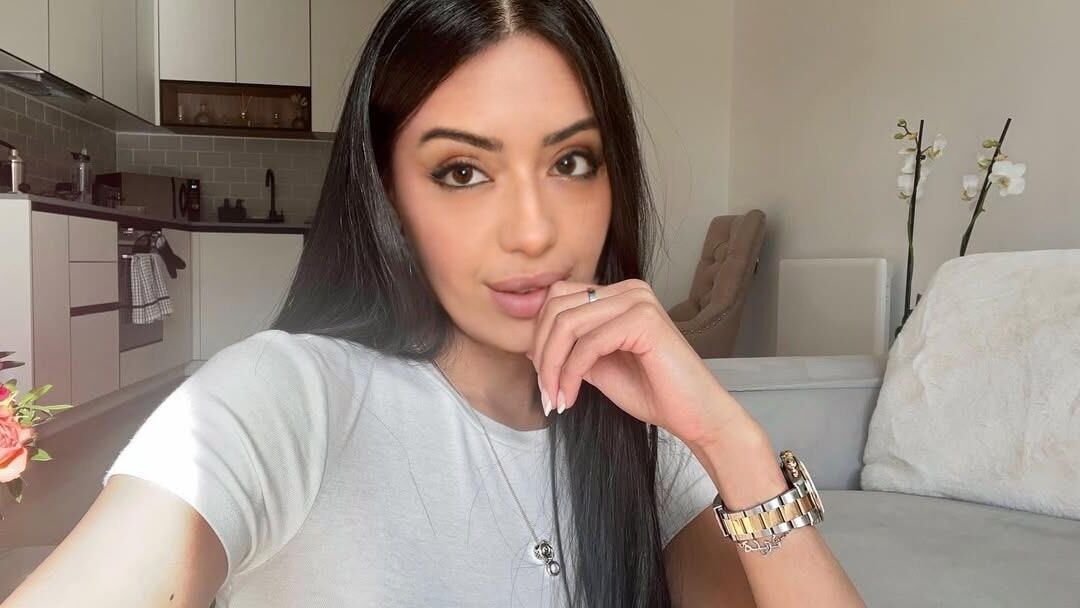 Sexy Punjabi slut Simrin