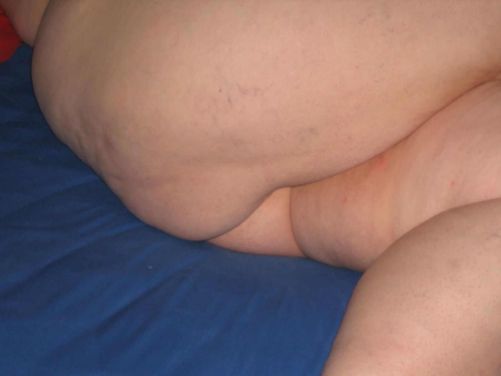 Schamlose SSBBW Fettsau nackt 