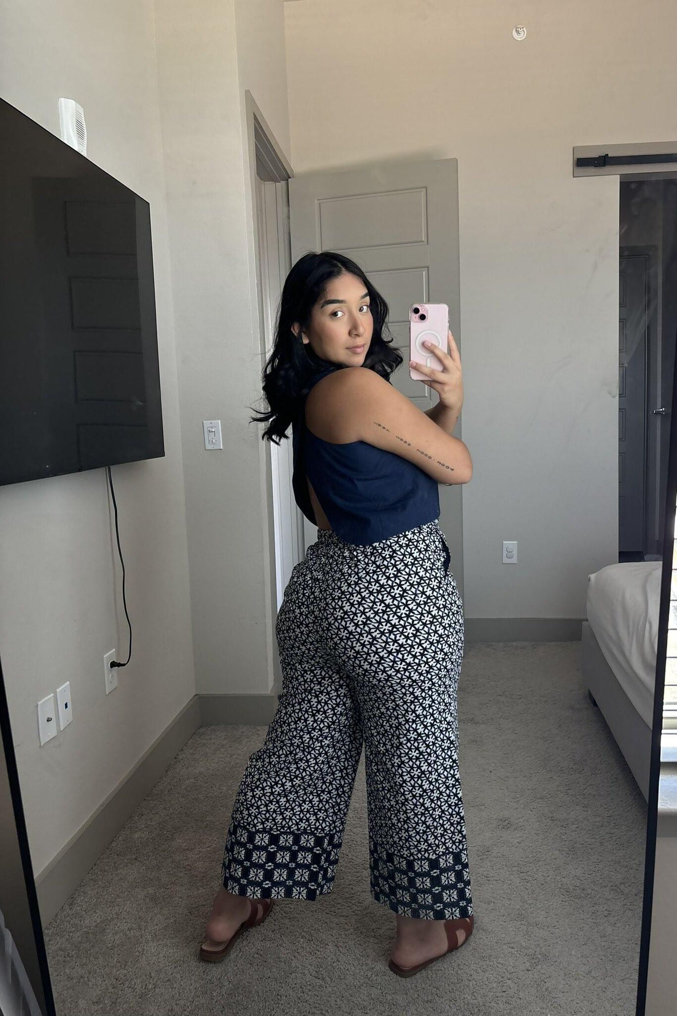 Eileen Big Ass Big Boobs Curvy Latina Girl Mixed Hot Photos