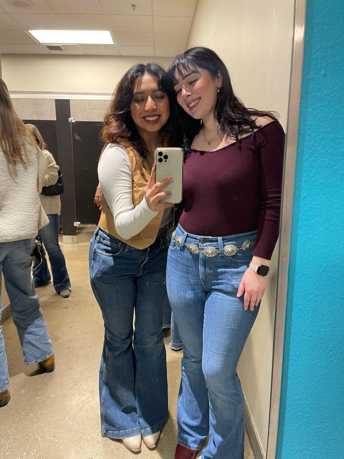 Latina GF with huge milkers