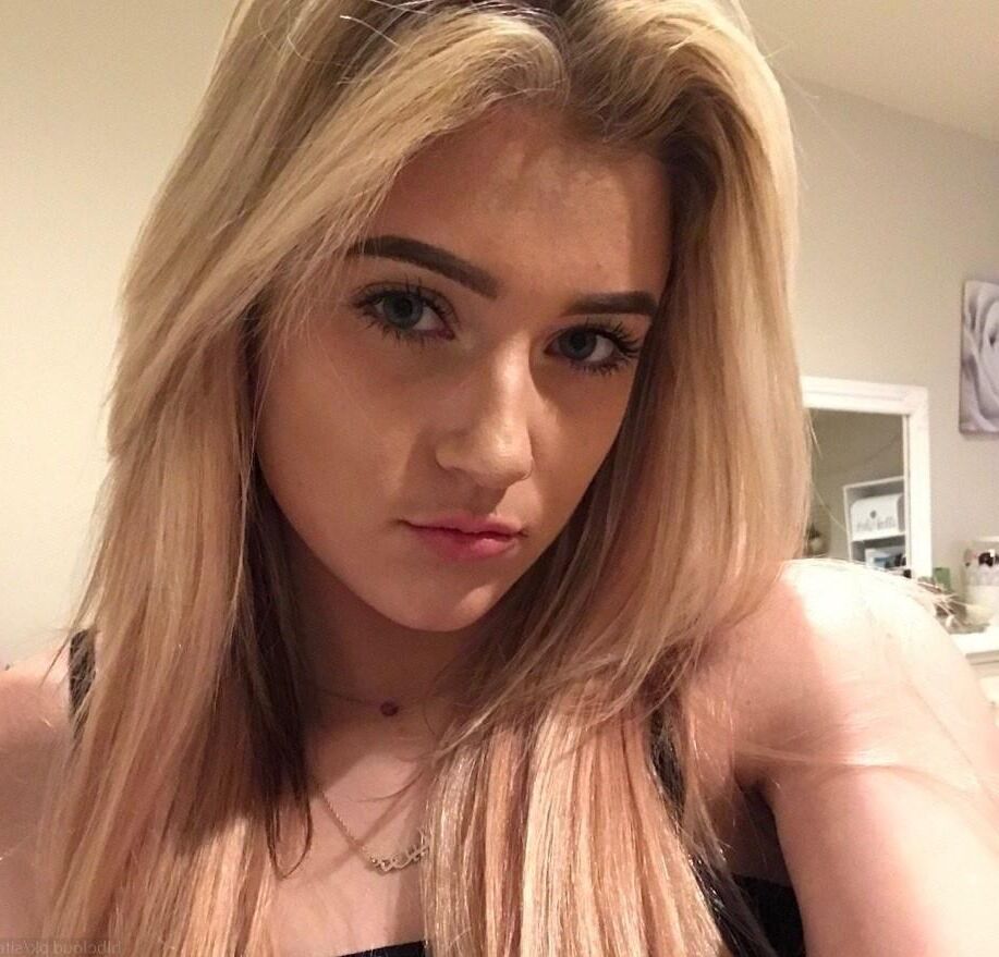 Amateur princess collections April La 