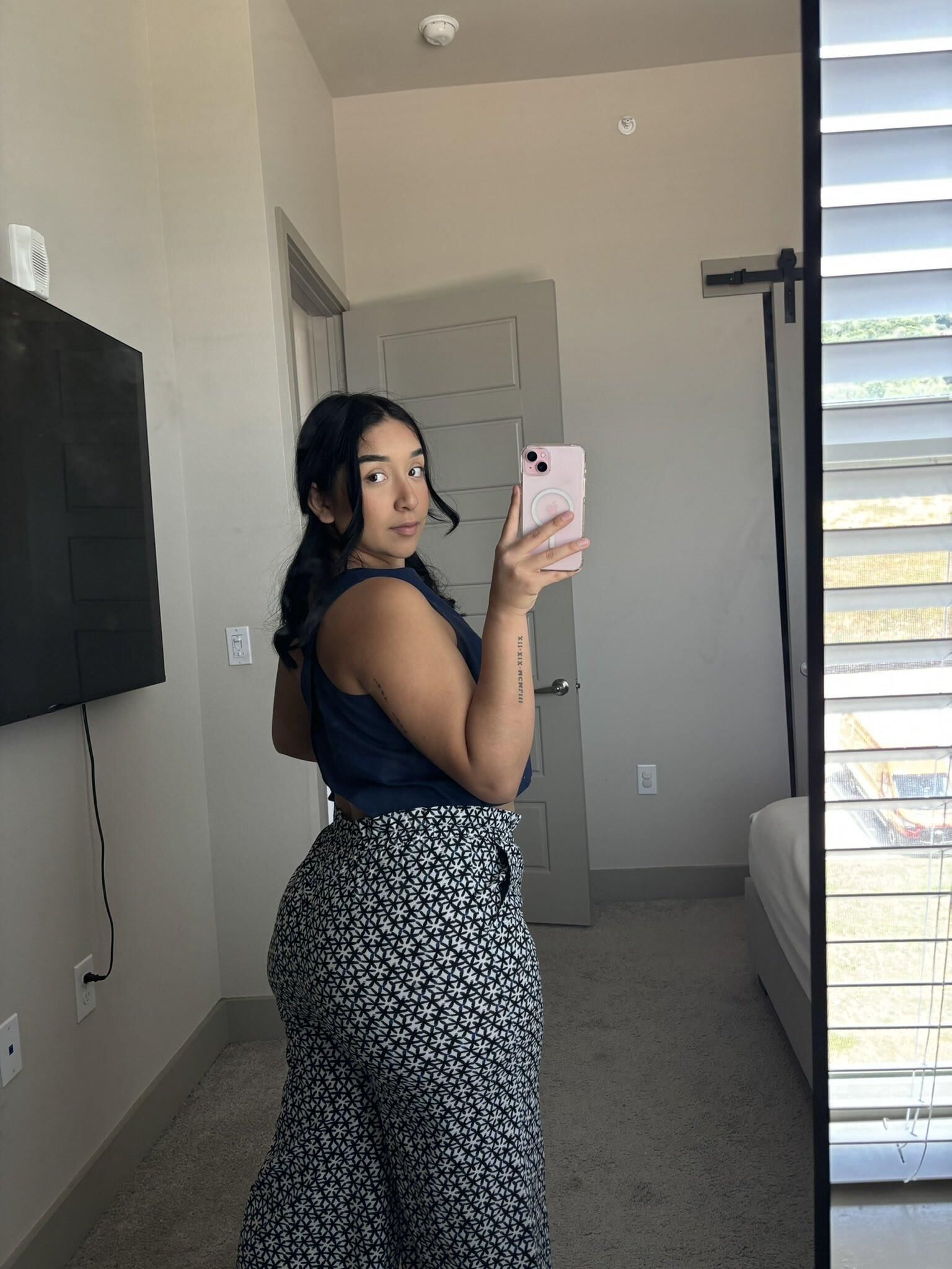 Eileen Big Ass Big Boobs Curvy Latina Girl Mixed Hot Photos