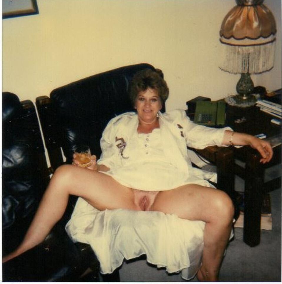 Retro our mom's fun PUSSY