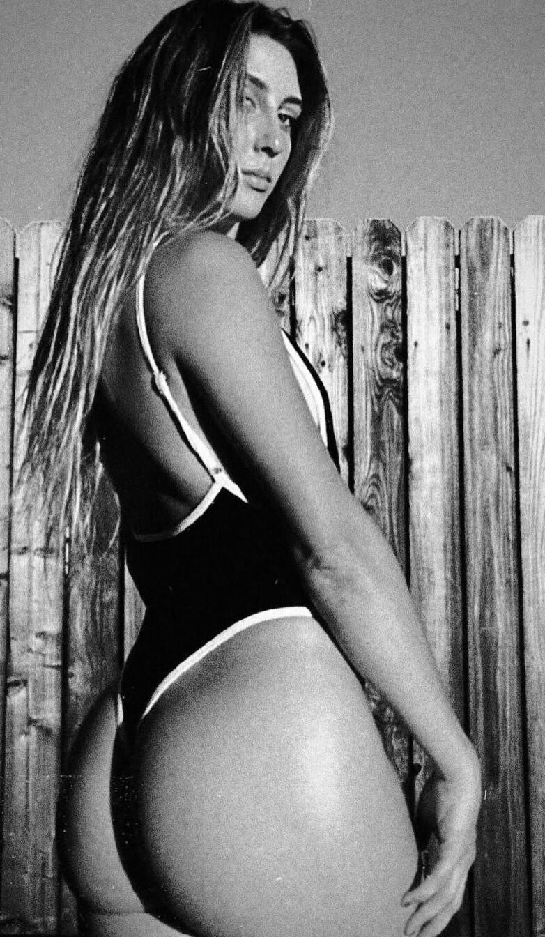 Tan Pawg Bikini Ass Exhibitionist