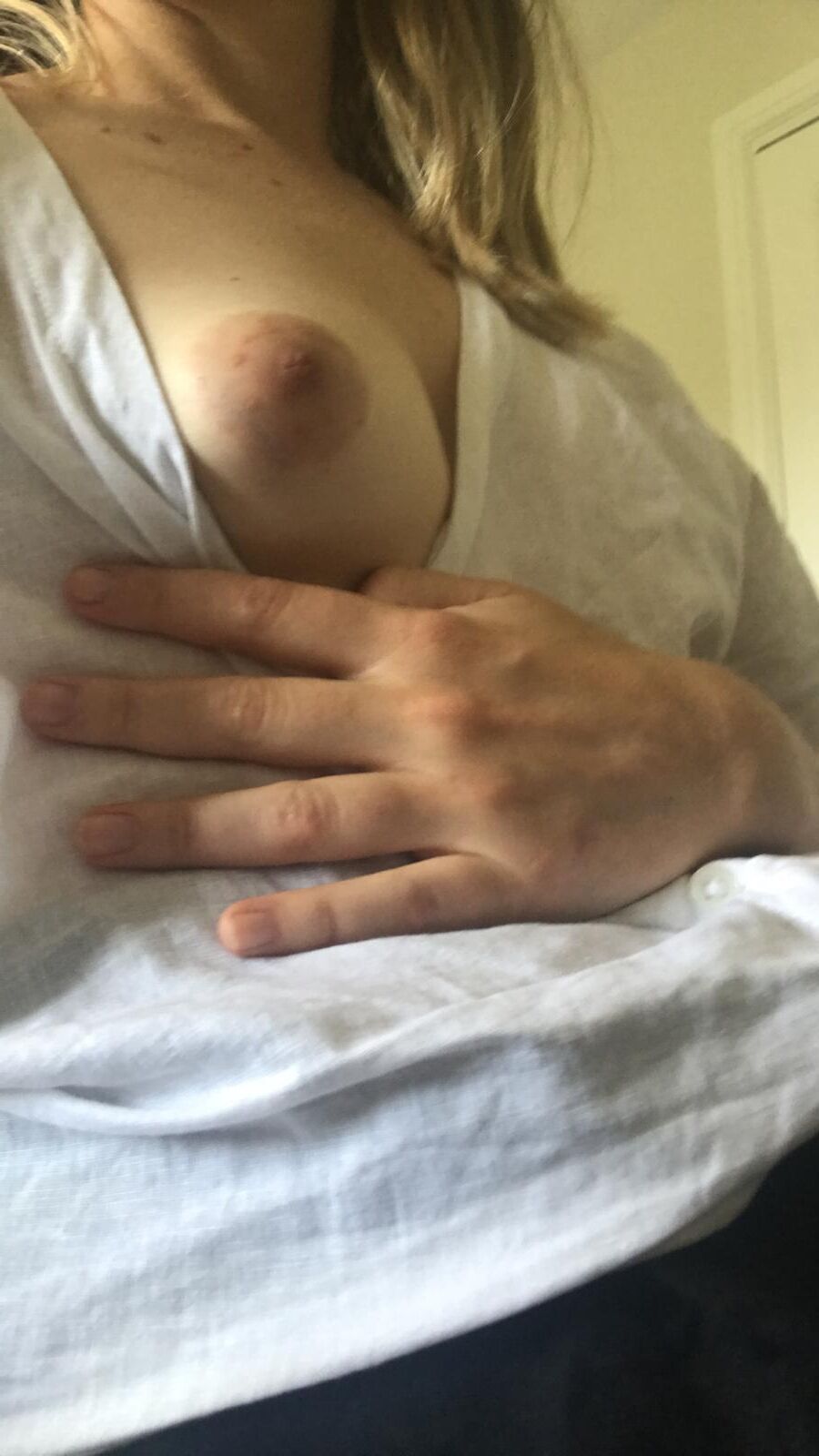 A / B cup wives and uuk girlfriends 