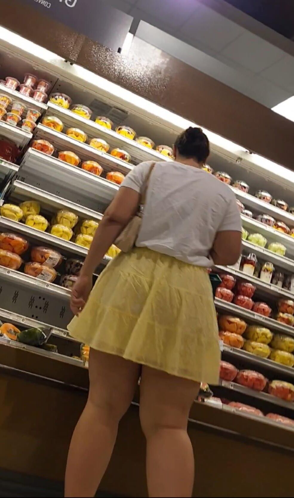 BBW in Miniskirt Thick Legs