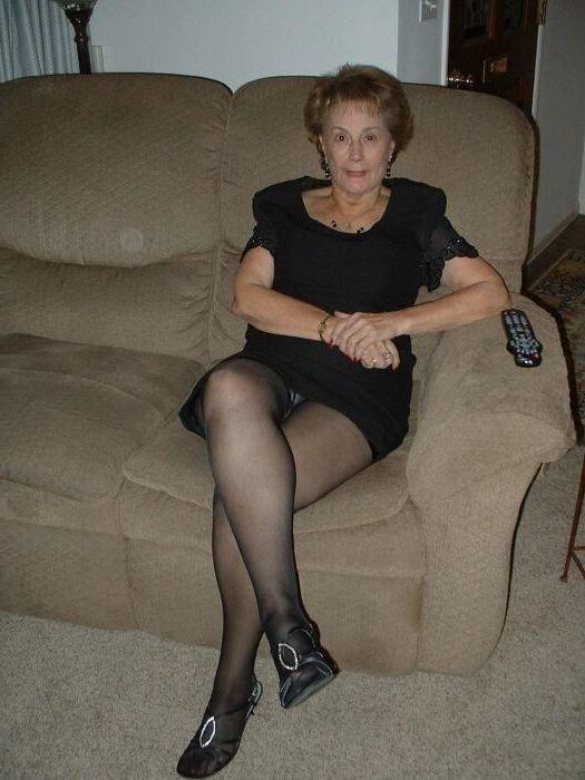 Nn aber sexy elegante Oma