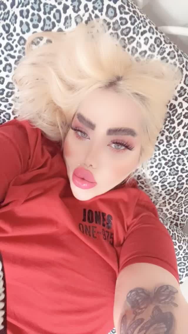Meloni Fuckable hypersexualized Chav Chavs