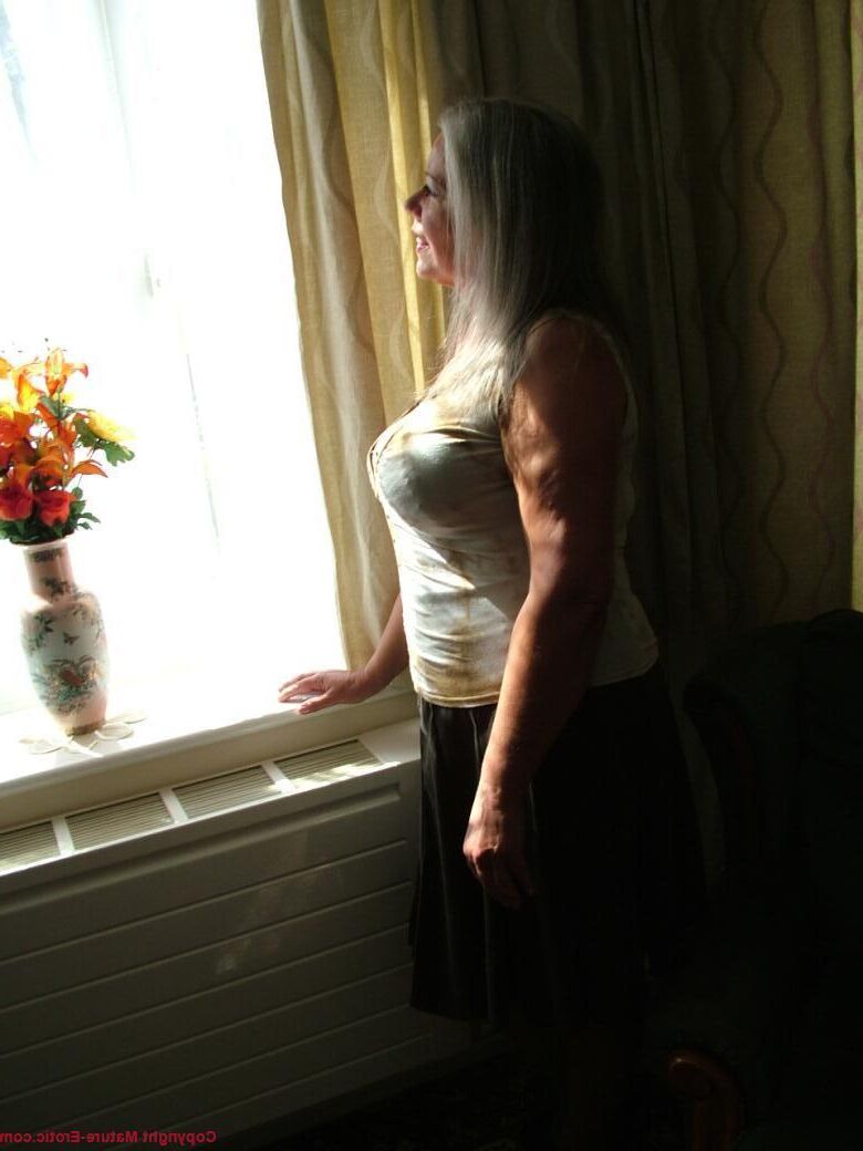 . April Thomas. Fabulous GILF