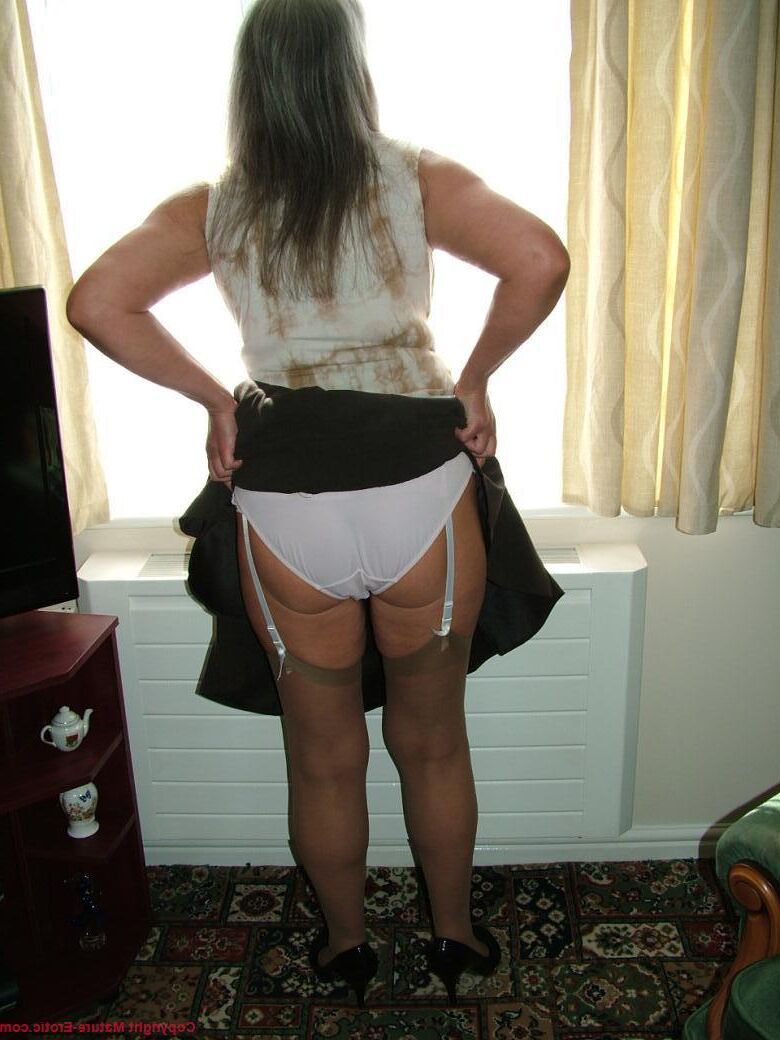 . April Thomas. Fabulous GILF
